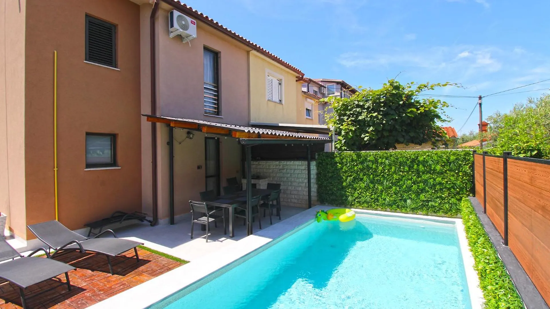 פאז'אנה Holiday Home Miro 843
