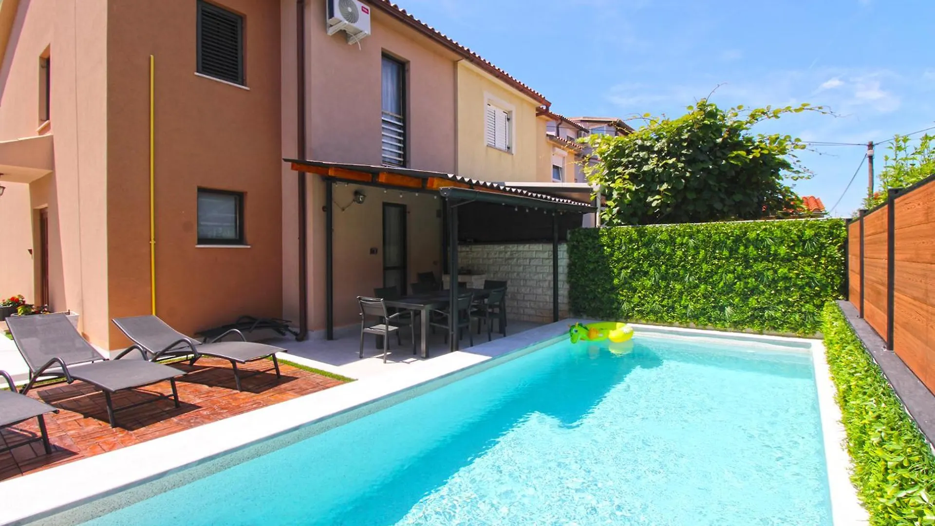 פאז'אנה Holiday Home Miro 843