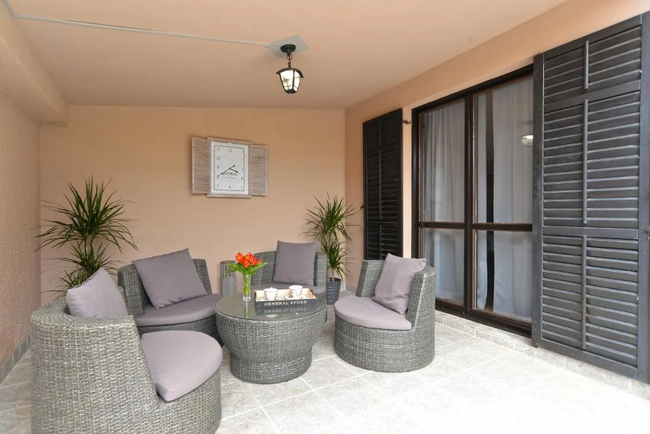 פאז'אנה Holiday Home Miro 843 0*,  קרואטיה